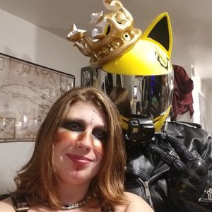 Meet your Posher, Carrie